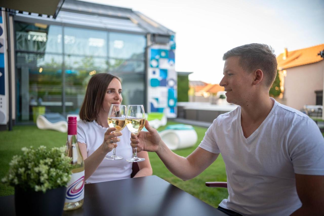 La Vita Premium Panzio Gyula Exteriér fotografie